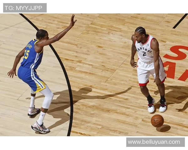 勇士队与多伦多猛龙队的精彩对决回顾与分析 勇士队与多伦多猛龙队的精彩对决回顾与分析