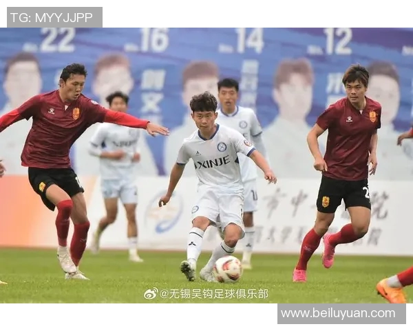 梅县铁汉迎战大连超越争夺中甲联赛关键三分的激烈对决