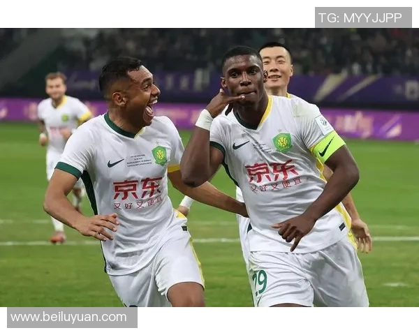 超级杯巅峰对决上港与国安谁能夺冠展现足球魅力与激情 超级杯巅峰对决上港与国安谁能夺冠展现足球魅力与激情