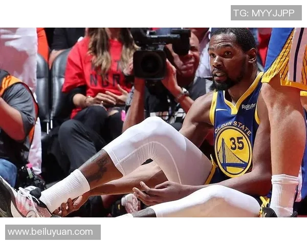 2017年勇士与骑士对决杜兰特的精彩表现与关键时刻回顾