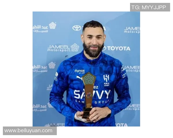 本泽马重返赛场展现王者风范助力球队争冠之路