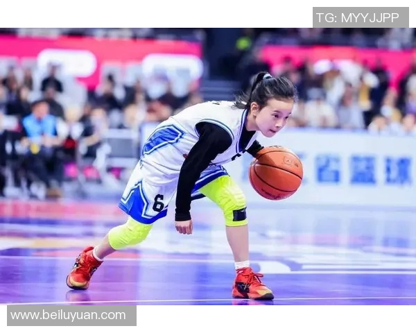 篮球女孩明星的崛起与挑战她们如何在赛场与生活中闪耀光芒